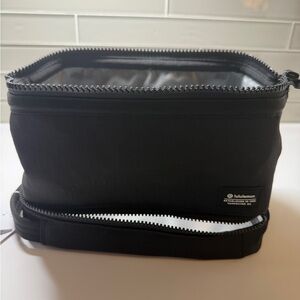 NWT Lululemon Dual Compartment Toiletry Cosmetics Bag Black